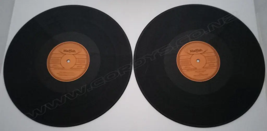 Mott The Hoople, Live at Hammersmith 1973, (Double Album) Image 1++